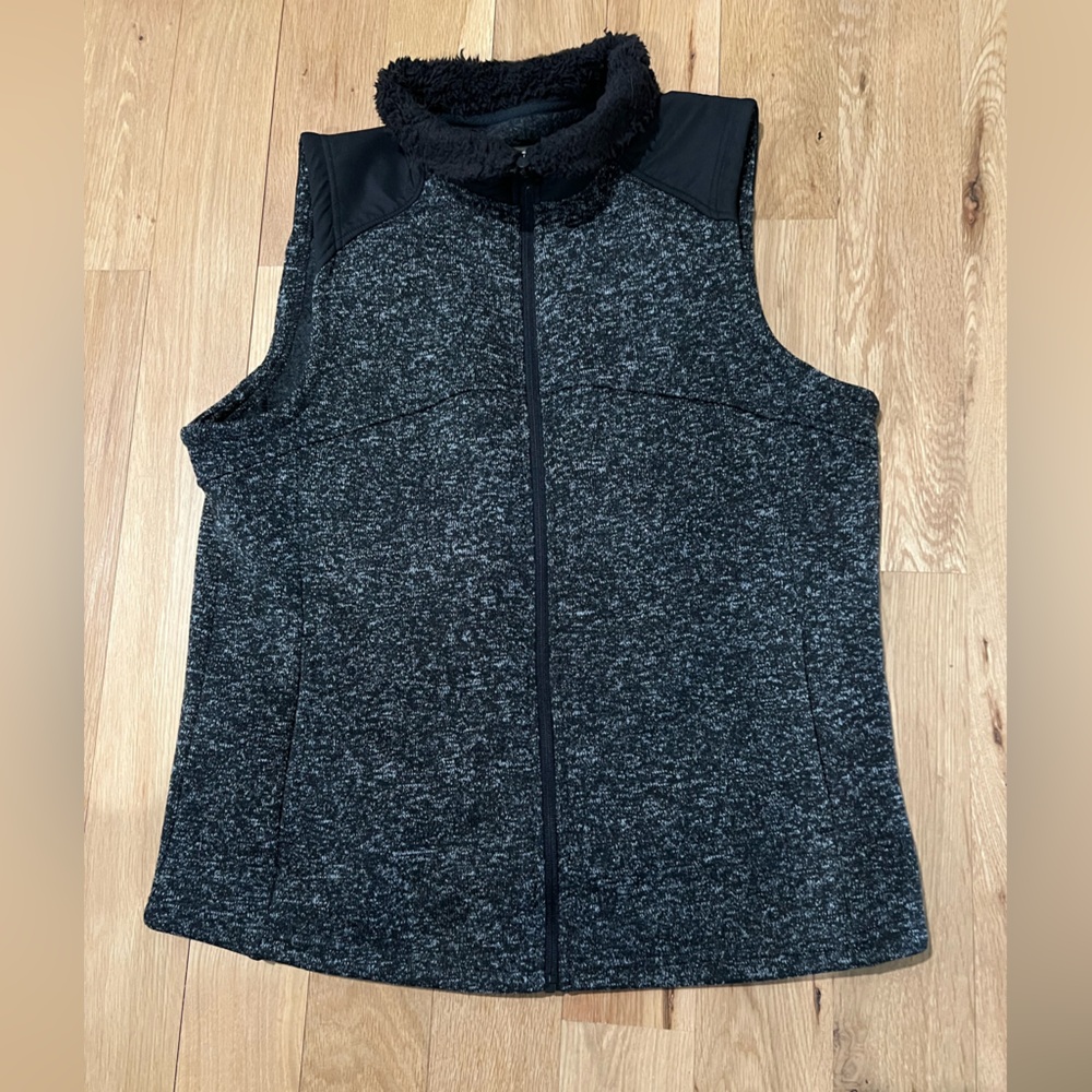 Faded Glory black and gray women’s XL zip  vest.